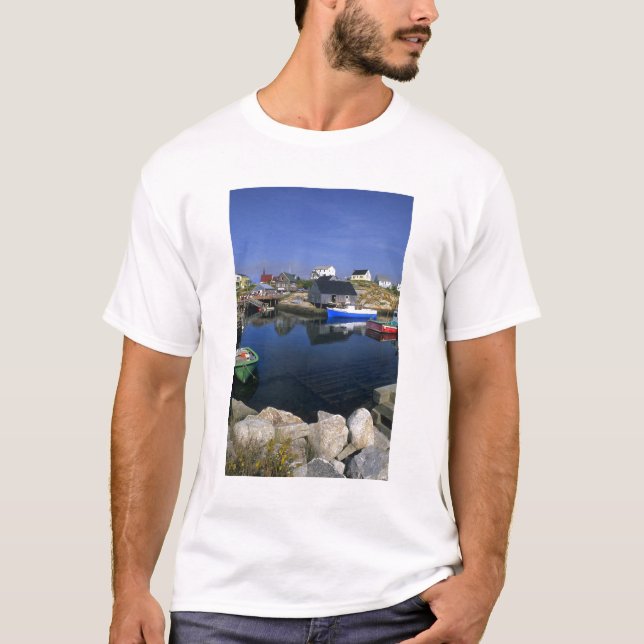Beautiful village of Peggy's Cove with harbour T-Shirt (Front)