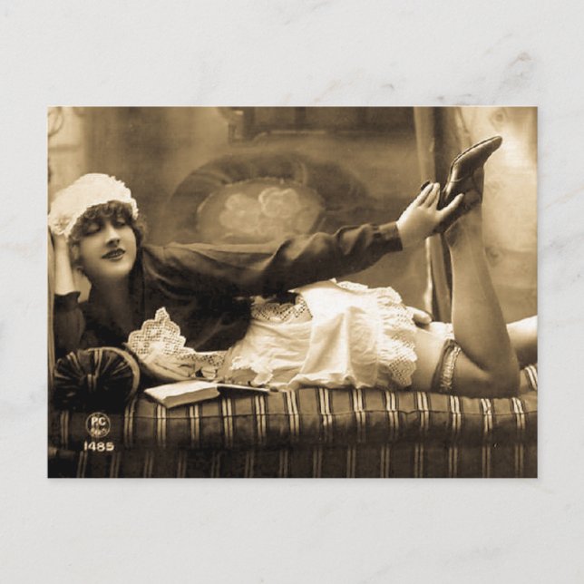 Beautiful ! Vintage French Risque Postcard (Front)