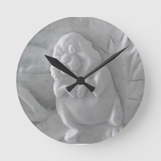 Beaver Snow Sculpture, Hotel de Glace, Quebec Round Clock (Front)