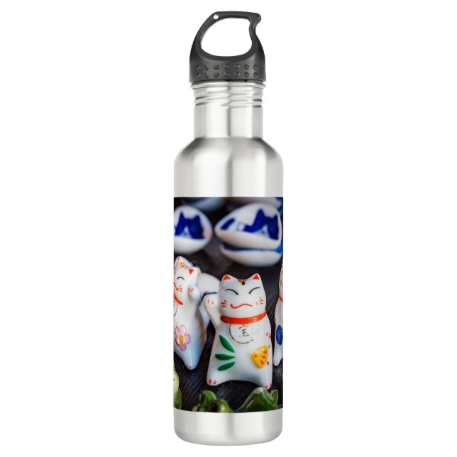 Beckoning cat figurines 710 ml water bottle (Front)