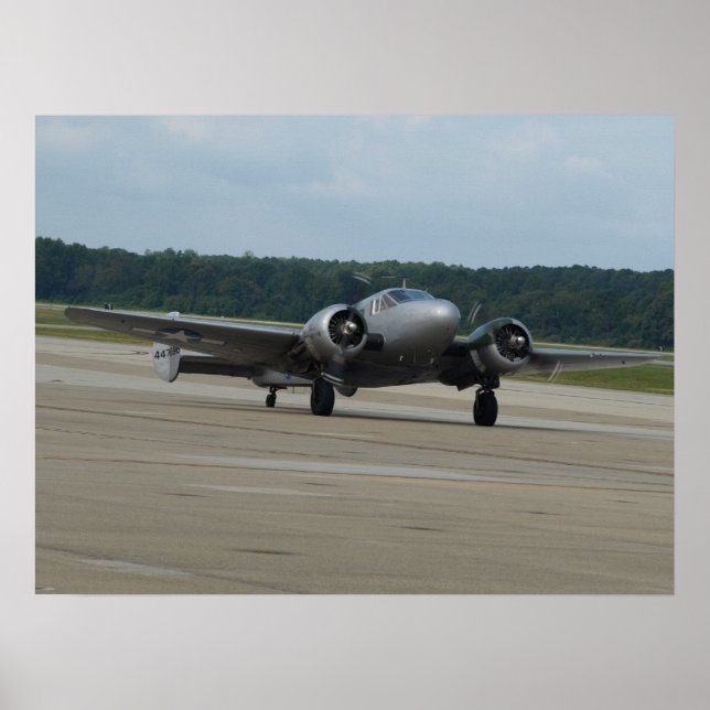Beechcraft Model 18/UC-45 Expeditor. Poster (Front)