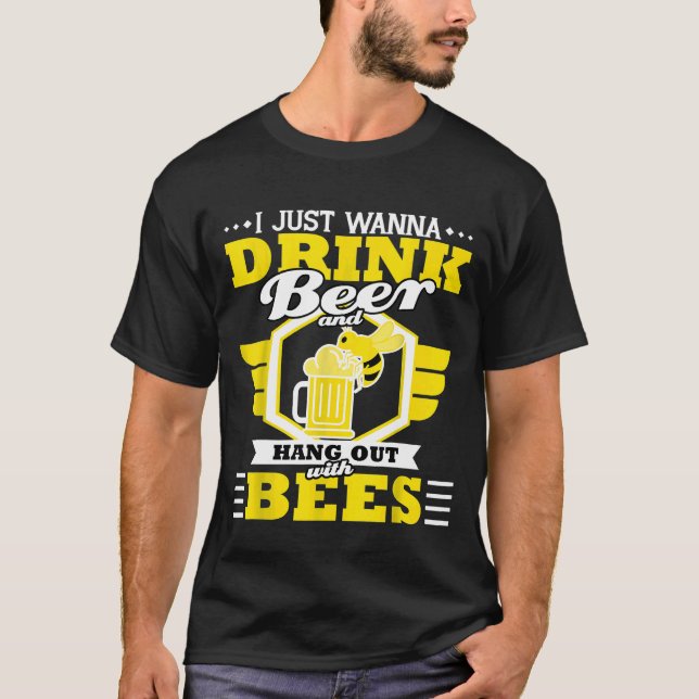 Beekeeper Bees Beer Drinker Beekeeping Men T-Shirt (Front)