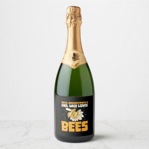 Beekeeper Gift   A Girl Who Loves Bees Sparkling Wine Label