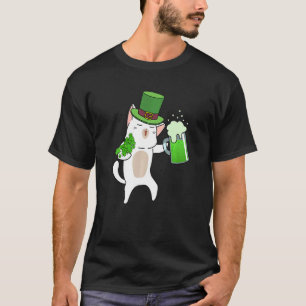 Beer Drinking Cat Shamrock Men Women St Patrick's T-Shirt