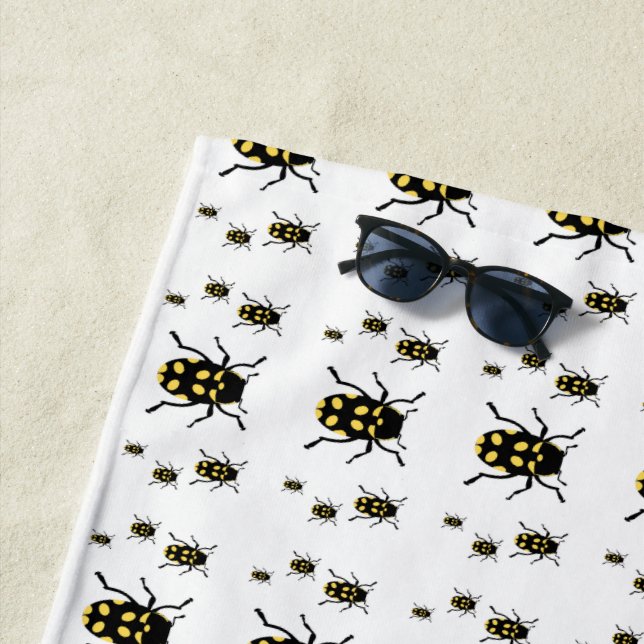 Beetle bugs on white beach towel (In Situ)