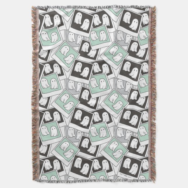 Beetlejuice | Chibi Lydia Ghost Photography Throw Blanket (Front Vertical)