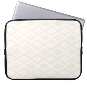 Beige and white diamond pattern laptop sleeve