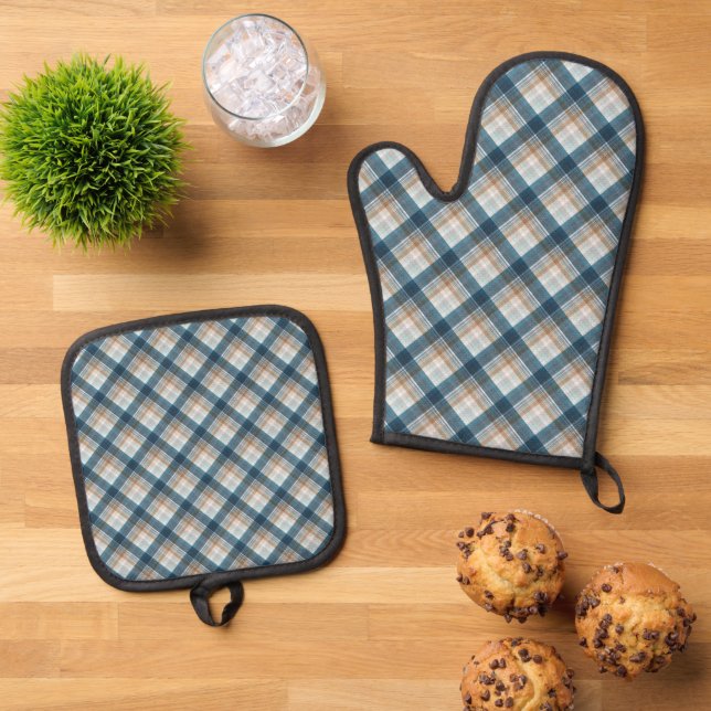 Beige Tan Brown Dark Blue Plaid Gingham Pattern Oven Mitt & Pot Holder Set (Top Down)