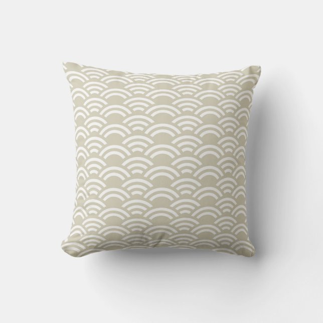 Beige White Scallop Pattern Decorative Pillow (Front)