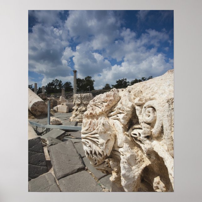 Beit She-An National Park, Roman-era ruins Poster (Front)