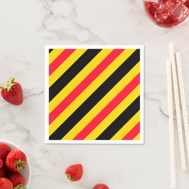 Belgium flag pattern napkin (Insitu)