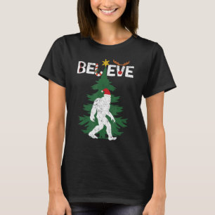 Believe Bigfoot Sasquatch Yeti Santa Hat Christmas T-Shirt