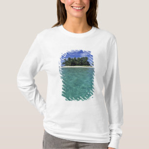 Belise, Barrier Reef, Unnamed island or cay. T-Shirt