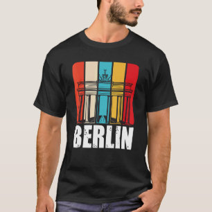 Berlin Retro Brandenburg Gate On Pariser Platz In T-Shirt