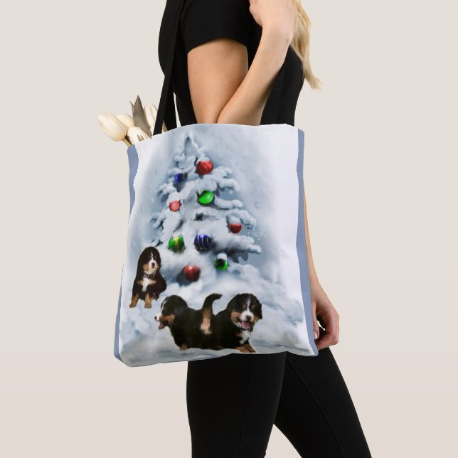 Bernese Mountain Dog Christmas Tote Bag (Close Up)