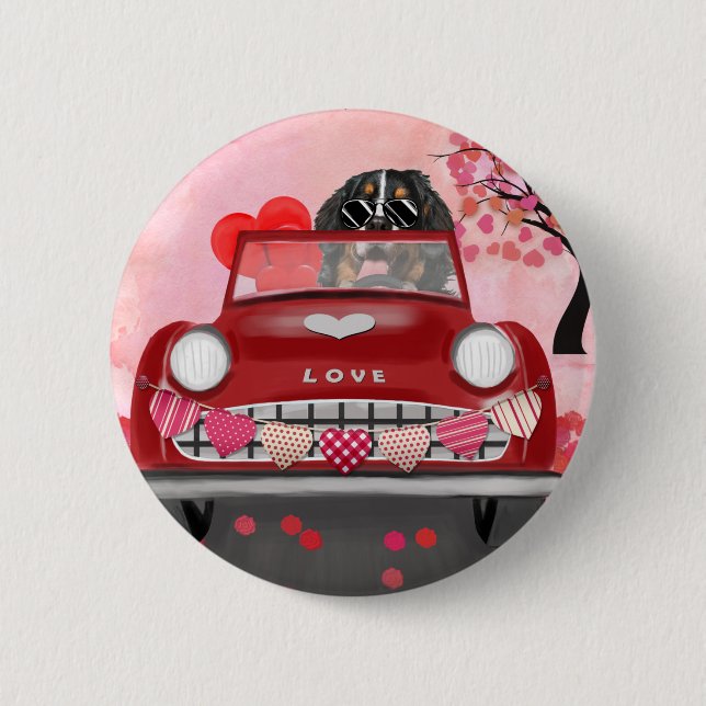 Bernese Mountain Driving Car with Hearts Valentine 6 Cm Round Badge (Front)