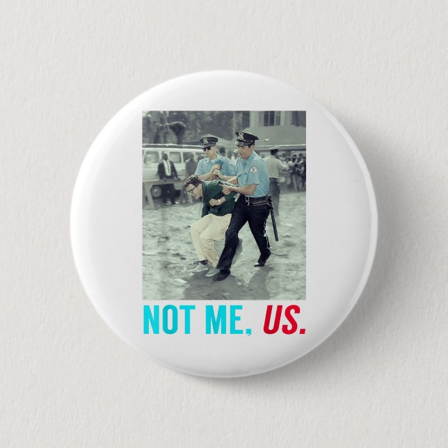 Bernie Sanders Not Me Us Arrested Bernie 2020 For 6 Cm Round Badge (Front)