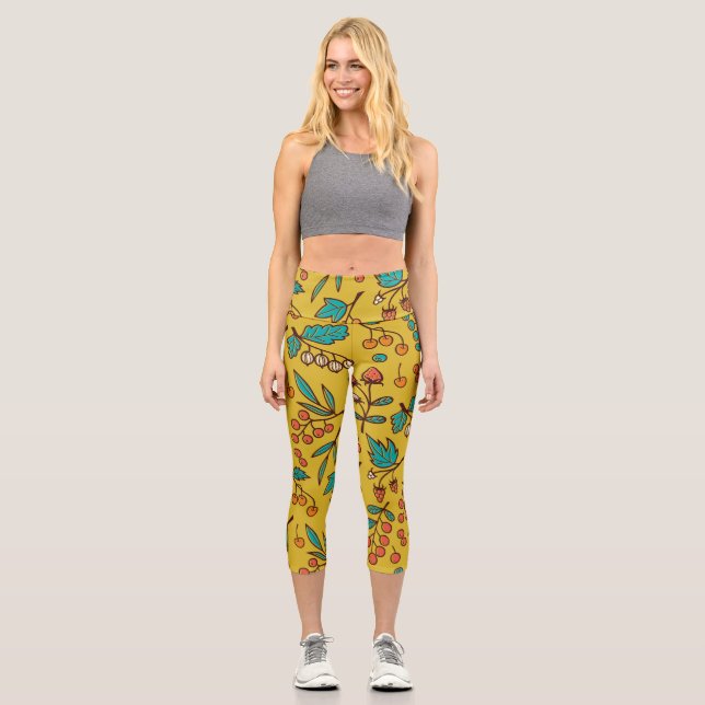 Berries on branches, seamless nature pattern. capri leggings (Front)