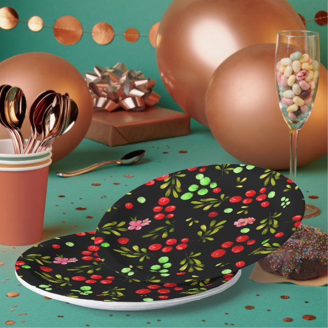 Berries Pattern Paper Plate (Multi)