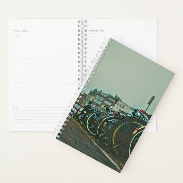 Best gifts for cyclists 2022 planner (Display)