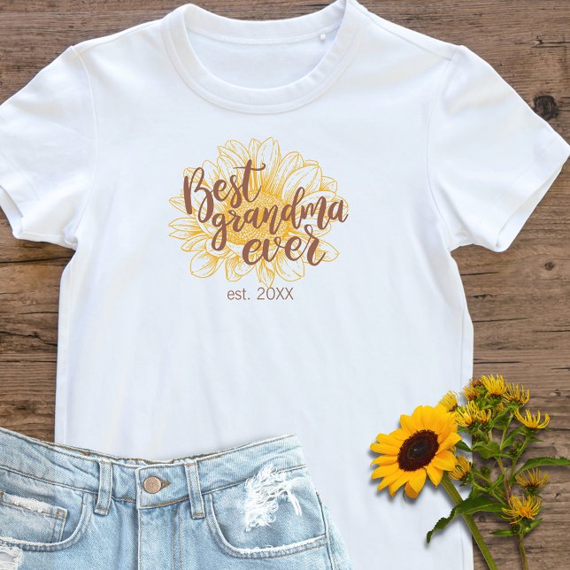 Best Grandma Ever Yellow Sunflower Est. Year T-Shirt (Best Grandma Ever Yellow Sunflower Est. Year T-Shirt)