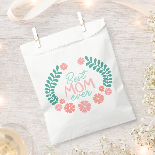 Best mom ever text in floral frame favour bag (Clipped)