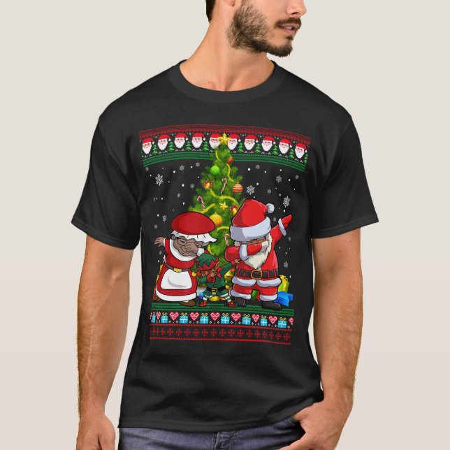 Besteever African American Dabbing Santa Mrs Claus T-Shirt (Front)