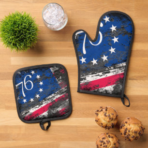 Betsy Ross Flag 1776 Patriotic 4th of July Oven Mitt & Pot Holder Set