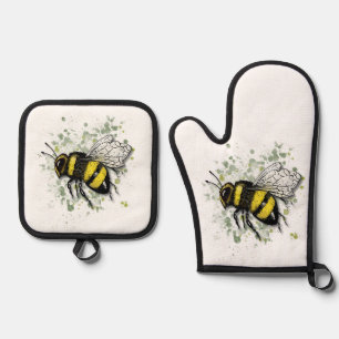 Big Beautiful Bumble BEE, Digital Drawing Oven Mitt & Pot Holder Set