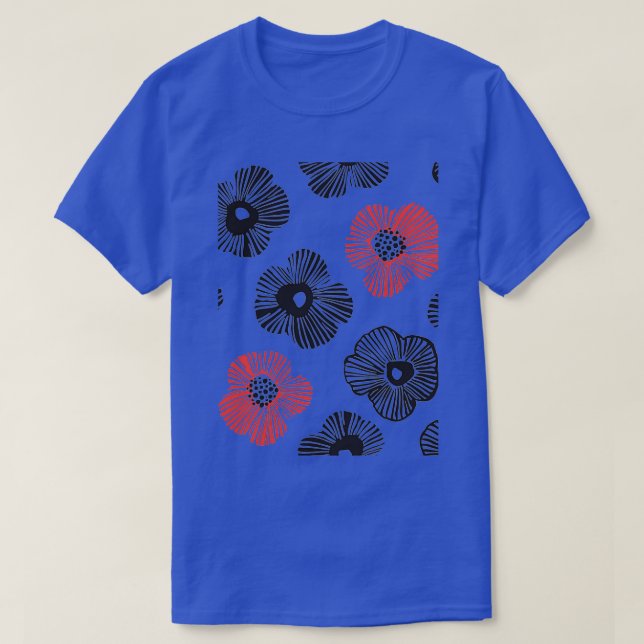 Big Blooming Daisies Flowers Pattern T-Shirt (Design Front)