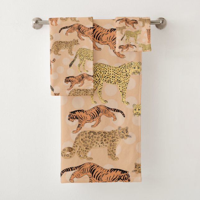 Big Cats On Peach Polka Dots Bath Towel Set (Insitu)