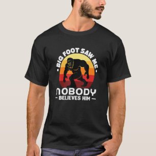 big foot text myth dad joke animal silly T-Shirt