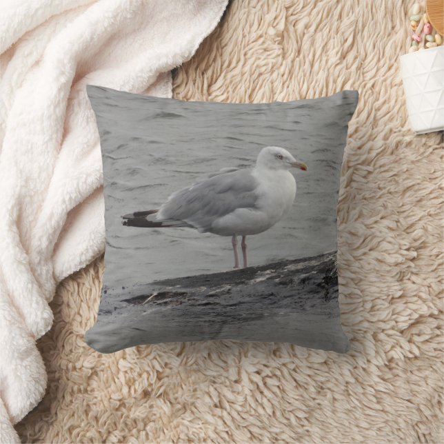 Big seagull Throw Pillow (Blanket)