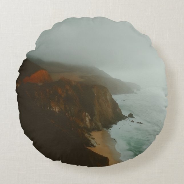Big Sur Exploring Round Cushion (Front)