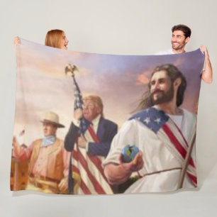 BIG THREE FLEECE BLANKET