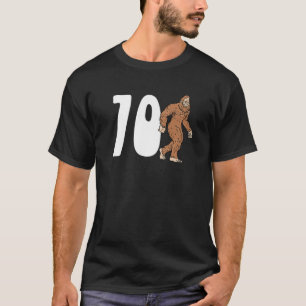 Bigfoot 70Th Seventieth Birthday Sasquatch 70 Year T-Shirt