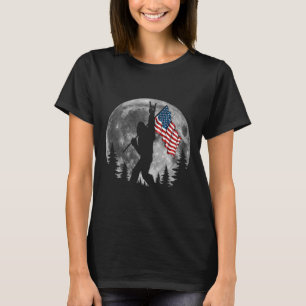 Bigfoot American Flag Sasquatch Patriotic 4th Of J T-Shirt