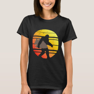 Bigfoot Arrowhead Hunting Indian Arrowhead Collect T-Shirt