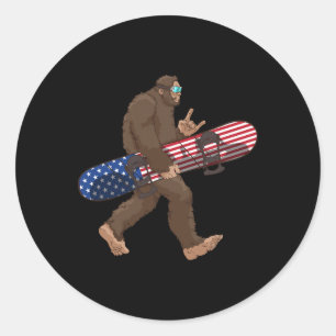 Bigfoot Carrying American Flag Snowboard For Snowb Classic Round Sticker