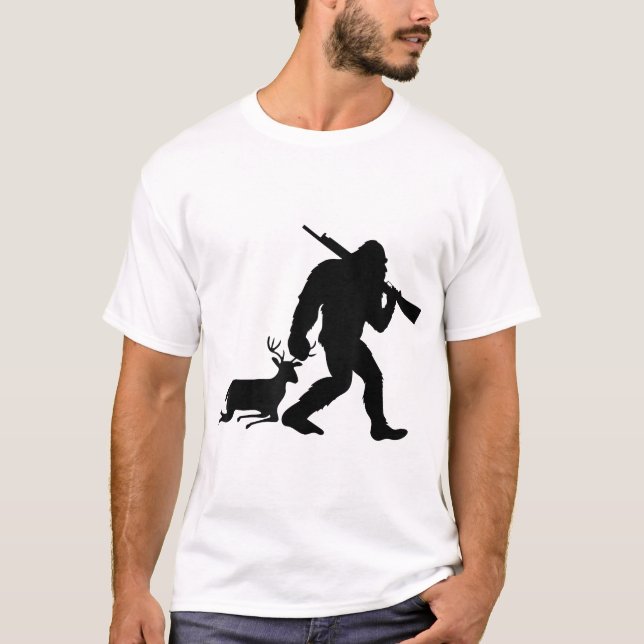 Bigfoot Deer Hunting Sasquatch Dad Men  T-Shirt (Front)
