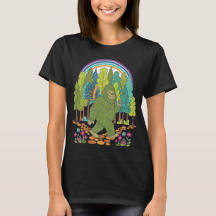 Bigfoot Disc Golf Funny Disc Golfer Flying Disc T-Shirt