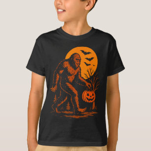 Bigfoot Halloween Sasquatch Jack O Lantern  T-Shirt