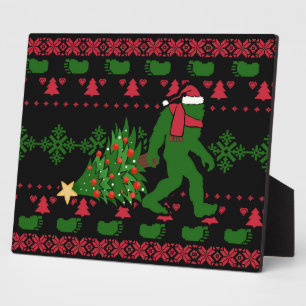Bigfoot on knit background plaque