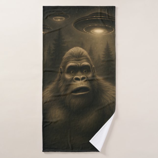Bigfoot Sasquatch Alien UFO Funny Bath Towel (Bath Towel)