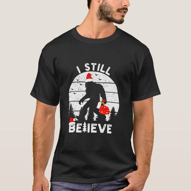 Bigfoot Sasquatch Yeti Believe Santa Hat Christmas T-Shirt (Front)