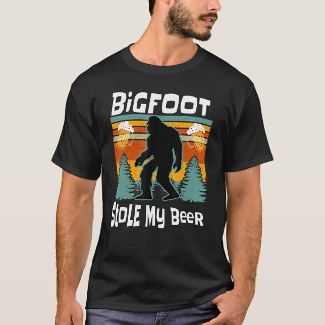 Bigfoot Stole My Beer Funny Yeti Yowi Sasquatch Dr T-Shirt (Front)