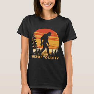 Bigfoot Totality April 8 2024 Total Solar Eclipse  T-Shirt