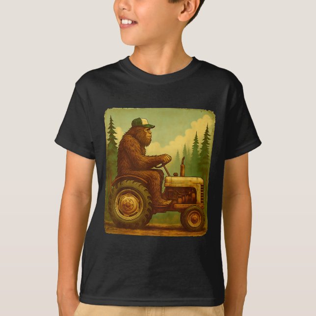 Bigfoot Tractor Farmer Design For Men Farming Farm T-Shirt (Front)