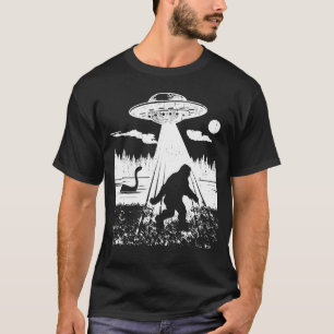 Bigfoot UFO Abduction Funny Sasquatch Aliens Crypt T-Shirt