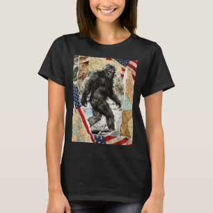 Bigfoot usa american flag sasquatch patriotic 4th T-Shirt